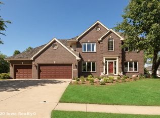 14001 Lake Pointe Dr, Clive, IA 50325