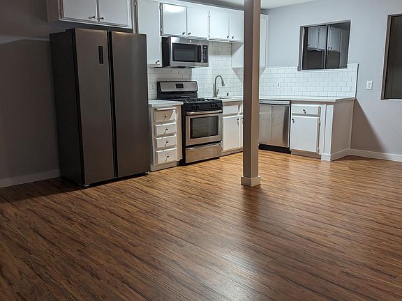 5th image of 7014 Lanewood Ave APT 17