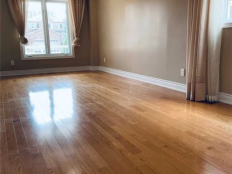 5295 Thornwood Dr #UPPER — Photo 4