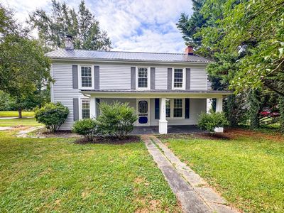 176 N Main St, Amherst, VA, 24521