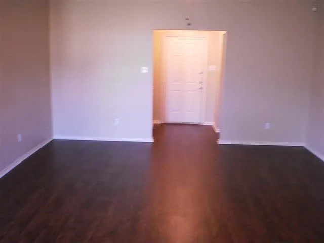 107 Hickory Rd — Photo 5
