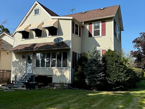 4th image of 6208 N Avondale Ave