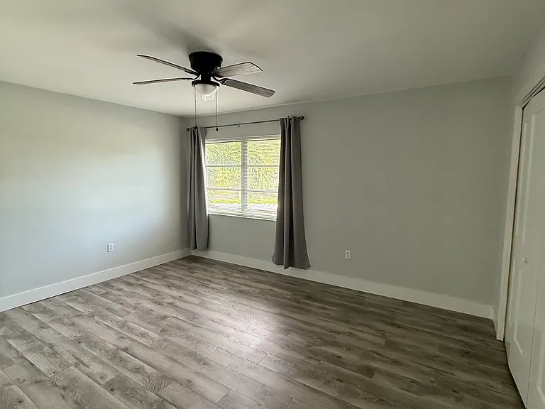 180 Cypress Way E #B109 — Photo 5