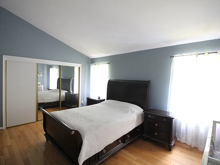 173 Sulgrave Ct — Photo 9