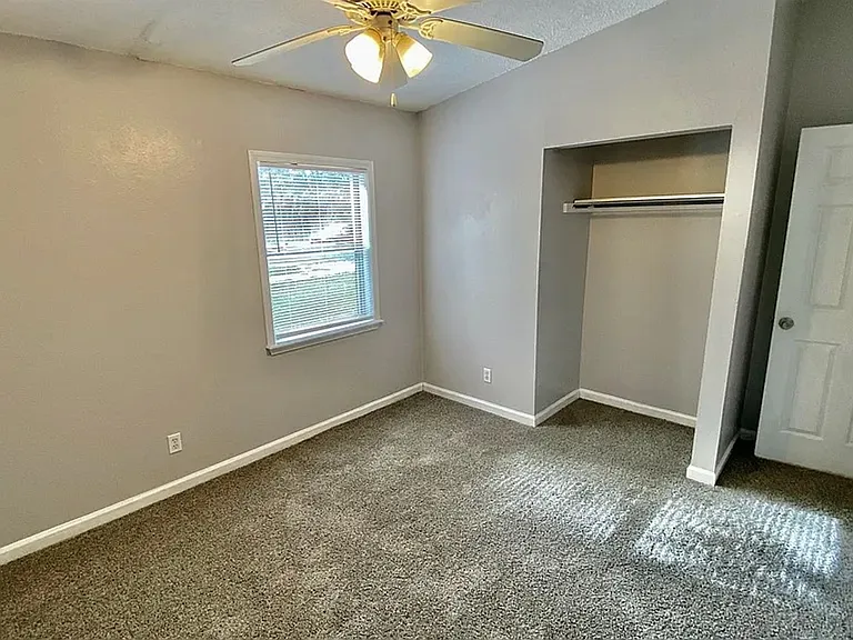 1682 Mayhew St — Photo 8