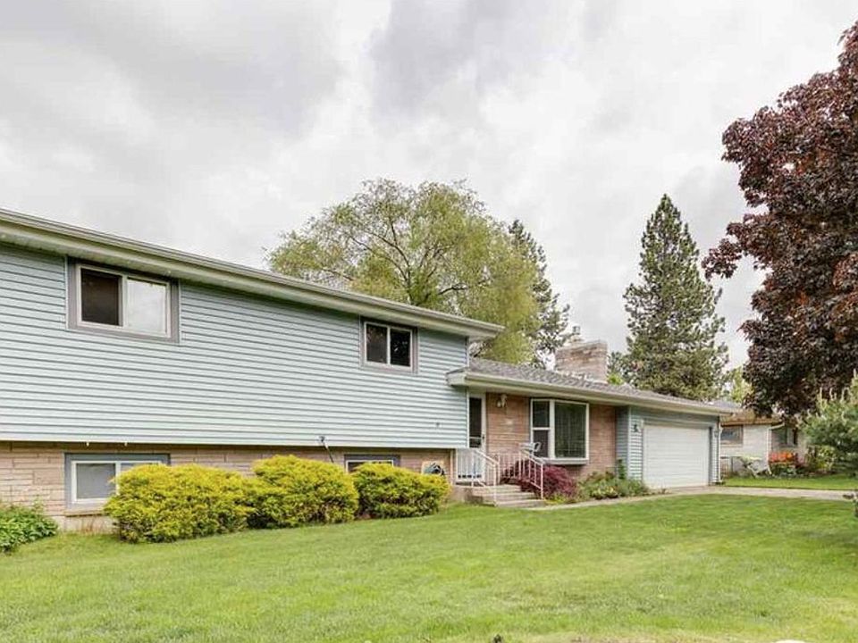 1st image of 8510 N Weipert Dr