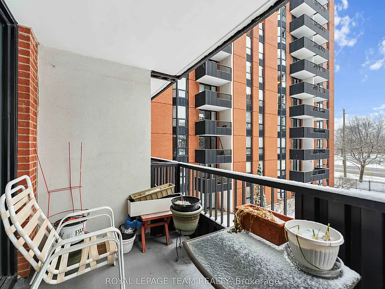 2951 Riverside Dr #306 — Photo 20