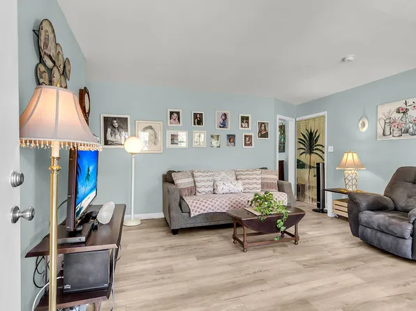 1219 Pauline Ave, Charleston, SC 29412