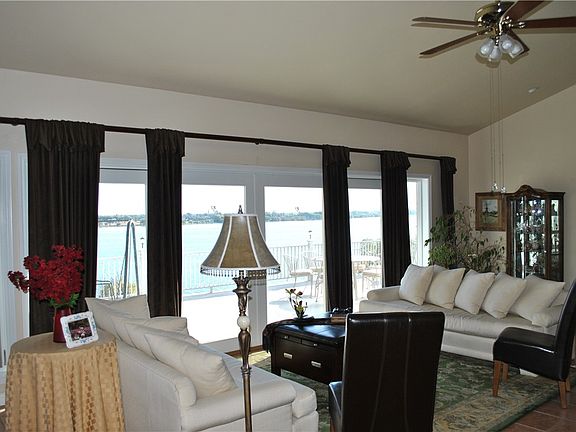 5th image of 3473 Westshore Dr NE