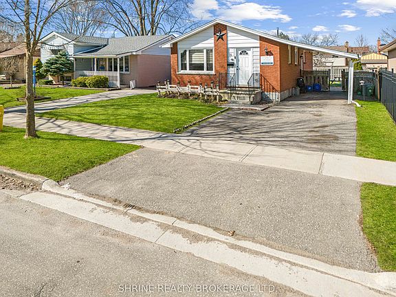 2nd image of 15 Garland Cres