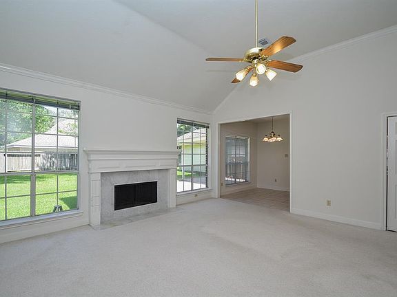 4th image of 3334 Vista Lake Dr