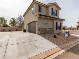 596 E Bluff View Cir, Washington, UT 84780