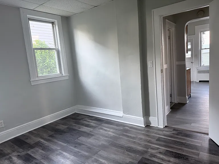 425-427 3rd Ave #B — Photo 27