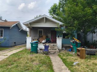 2104 E William St, Decatur, IL 62521