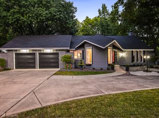 10221 Roe Ave, Overland Park, KS 66207