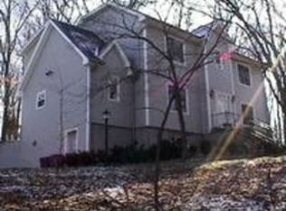 310 Forest Trce, Radcliff, KY 40160