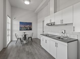 143 NW 85th St #301, Seattle, WA 98117