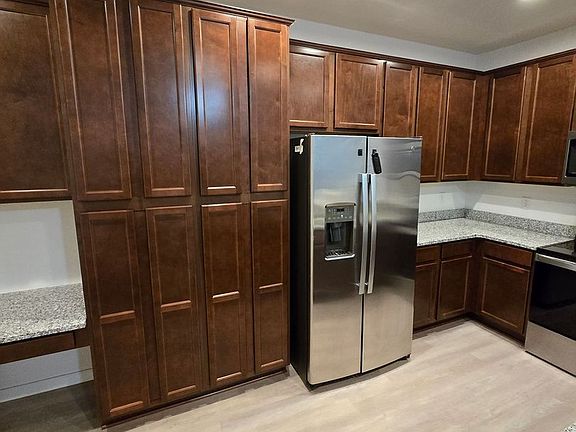 3rd image of 5566 Cherry Ln
