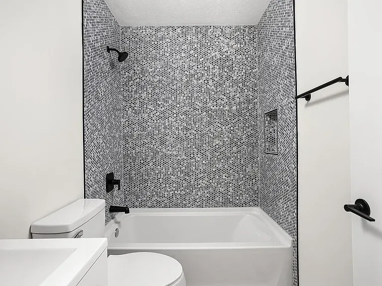 5131 Haverford Ave — Photo 6