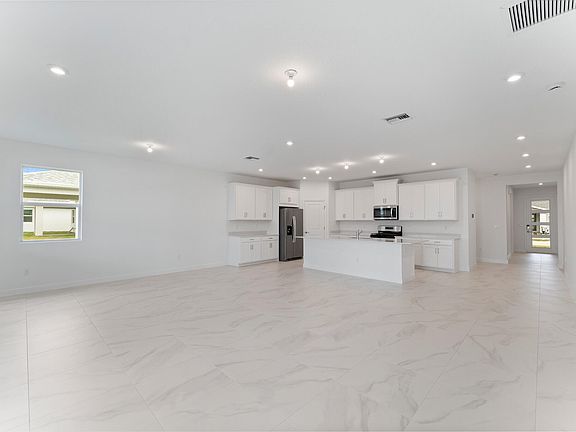 4th image of 14351 SW Skye Drive