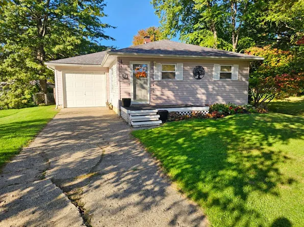 50827 Lenox St, New Baltimore, MI 48047