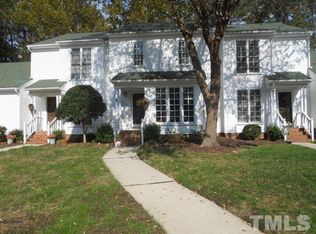 125 Pickett Ln, Cary, NC 27511