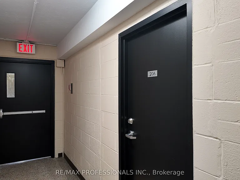 836 Concession St #206 — Photo 21