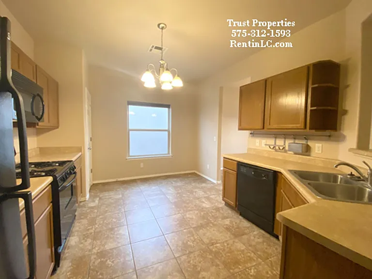 5553 Gobi Ln — Photo 3