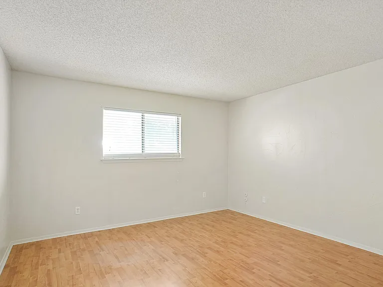4908 Byers Ave #D — Photo 10