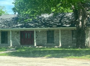512 W State St, Alvord, TX 76225