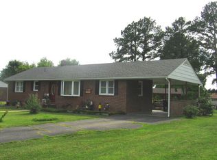 1605 Cumberland Rd, Farmville, VA 23901