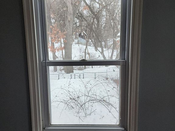 2nd image of 829 Brown Ave