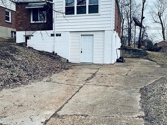 2nd image of 3400 Havenbrook Dr