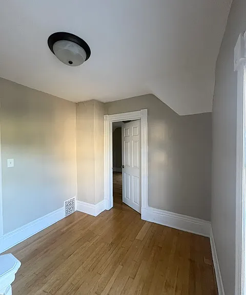47 Trowbridge St NE — Photo 7