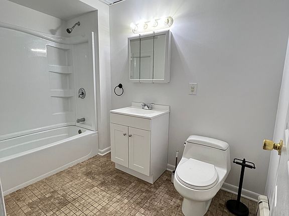 3rd image of 11 Grant St #1R