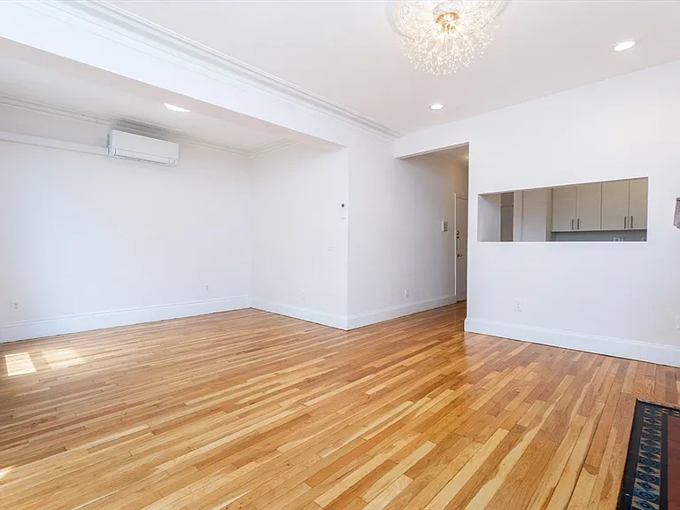 209 W Newton St #3 — Photo 10