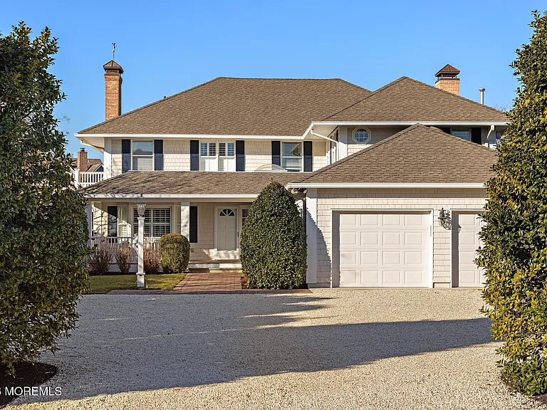 954 Barnegat Ln — Photo 4