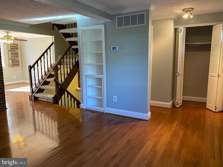 1666 Barnstead Dr — Photo 7