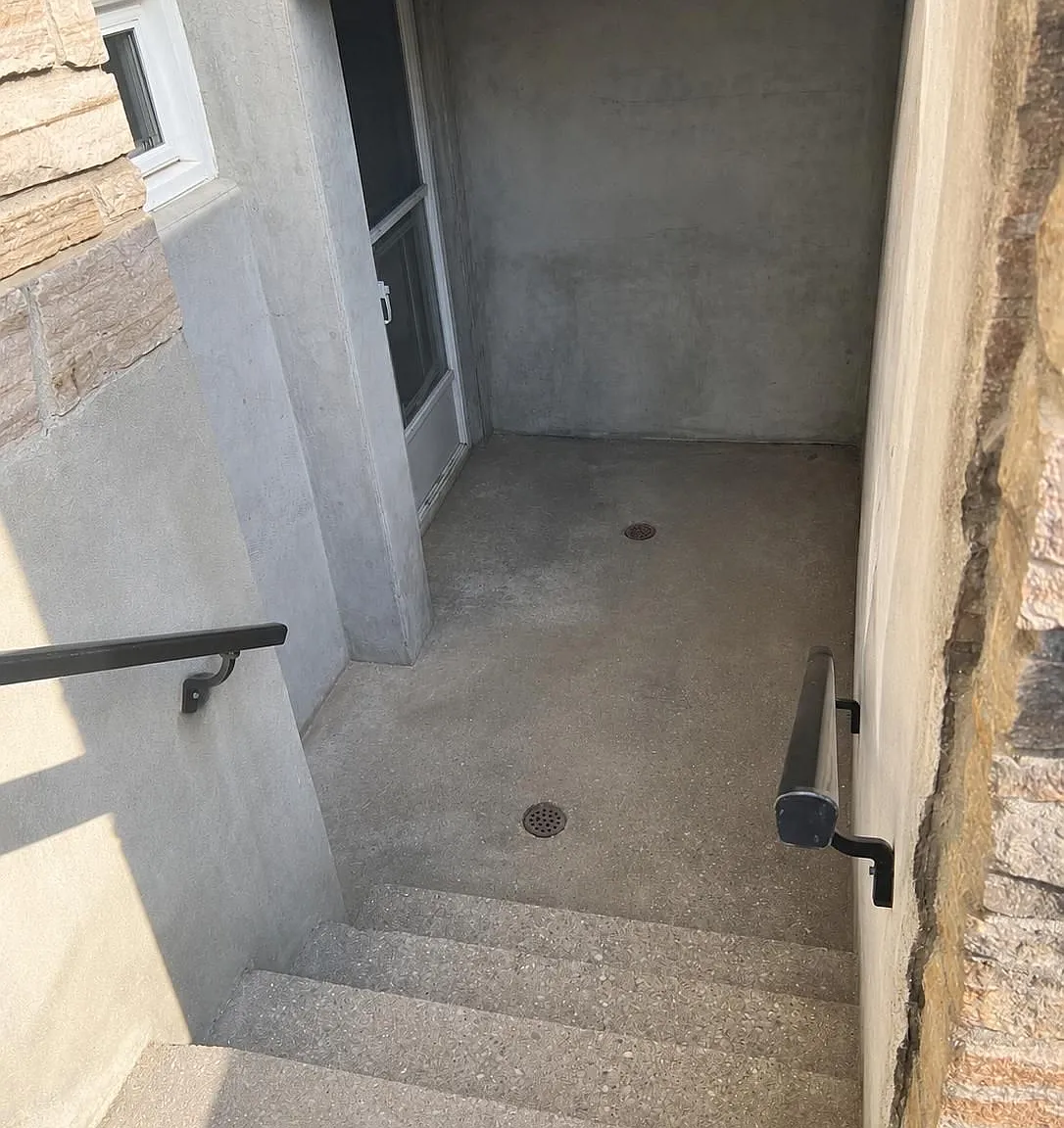 2 bed, $1,650 — Photo 2