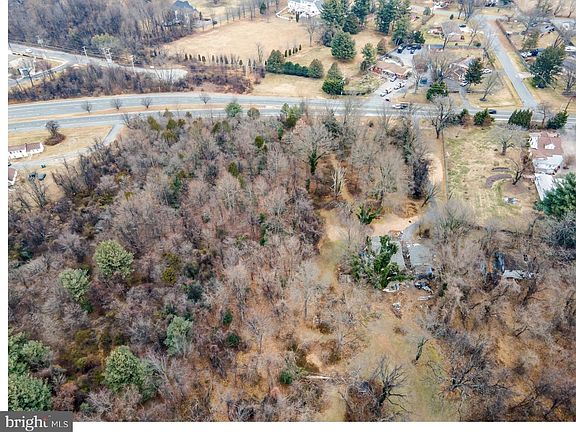 2nd image of 1225 Spencerville Rd