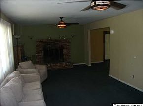 5th image of 983 Alexandria Dr