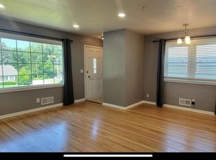 6205 France Ave S, Edina, MN 55410