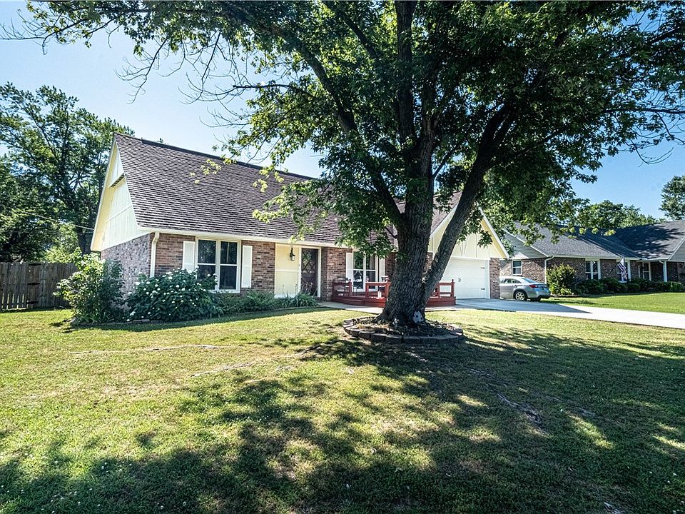 1015 S 22nd Cir, Rogers, AR 72758 Zillow