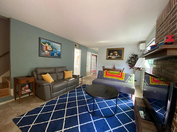 2nd image of 2204 E Stassney Ln #B