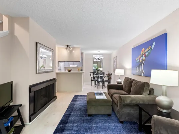 355 Half Moon Ln APT 13, Daly City, CA 94015