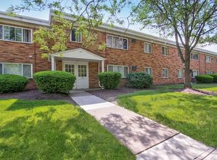 Knickerbocker Apartments, Sheffield Lake, OH 44054