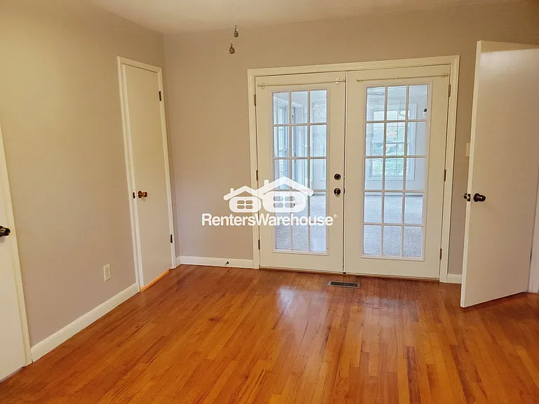 2020 Annette Ln — Photo 14