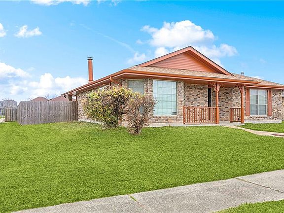 2nd image of 11101 Woodvine Ln