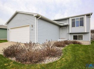 817 S Whitewood Ave, Sioux Falls, SD 57106