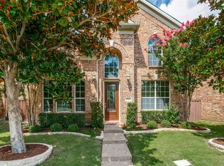 9046 Dillon Trl, Irving, TX 75063